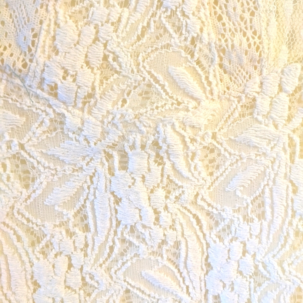 Est.1946 Sleeveless Shirt Lace Keyhole Sexy XS